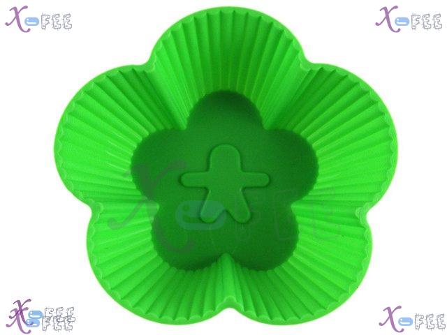 dgmj00006 2pcs DIY Kitchen Quality Food Green Flower Silicone Bakeware Cupcake Baking Mold 1